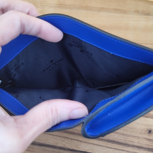 Kate Spade Schuyler Medium Compact Bi-fold Wallet: Blue Multi, 5.6×3.6×1.2, NWT - Picture 3 of 7